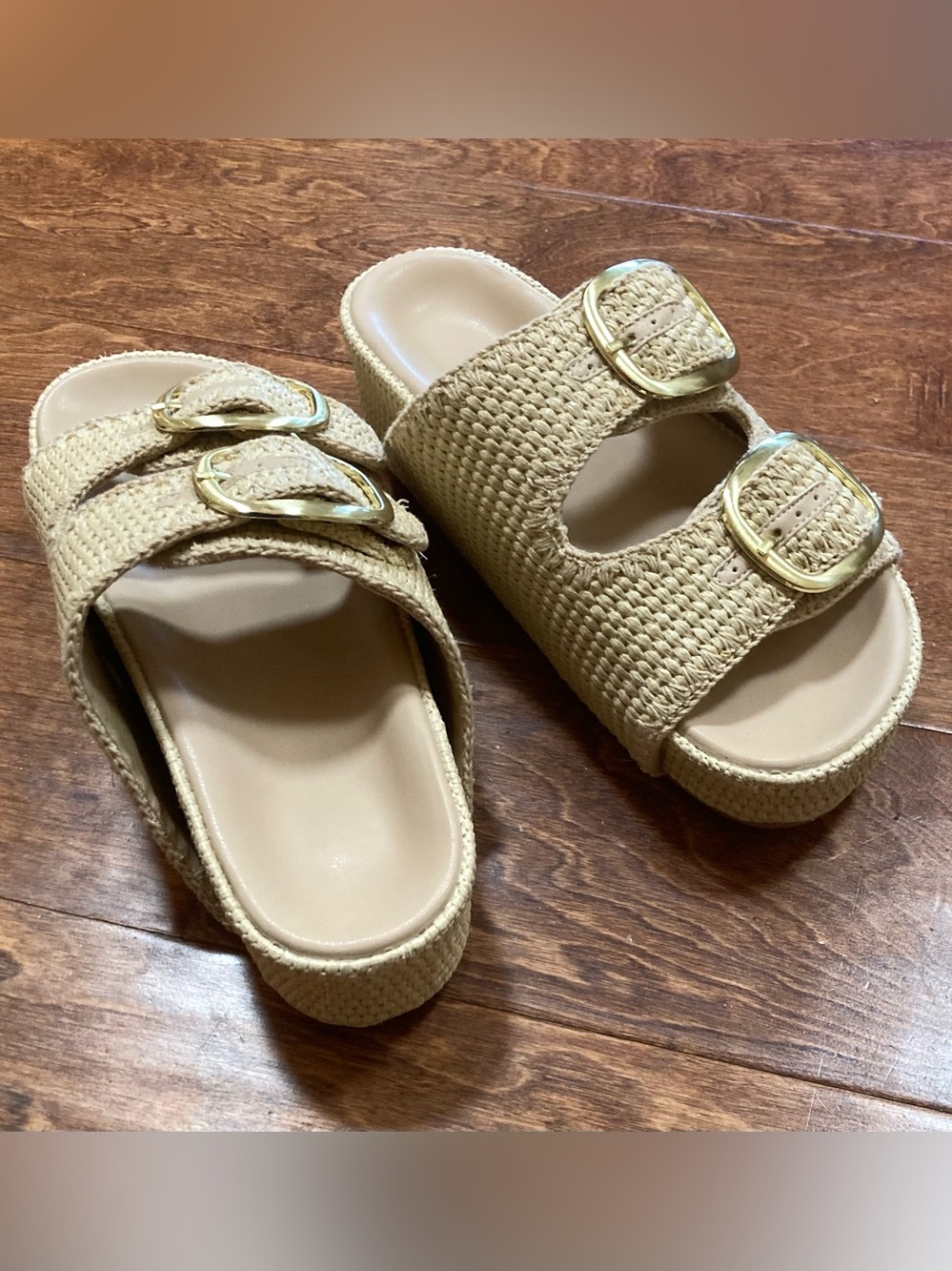 Beach Sandals - Picture 2 of 6